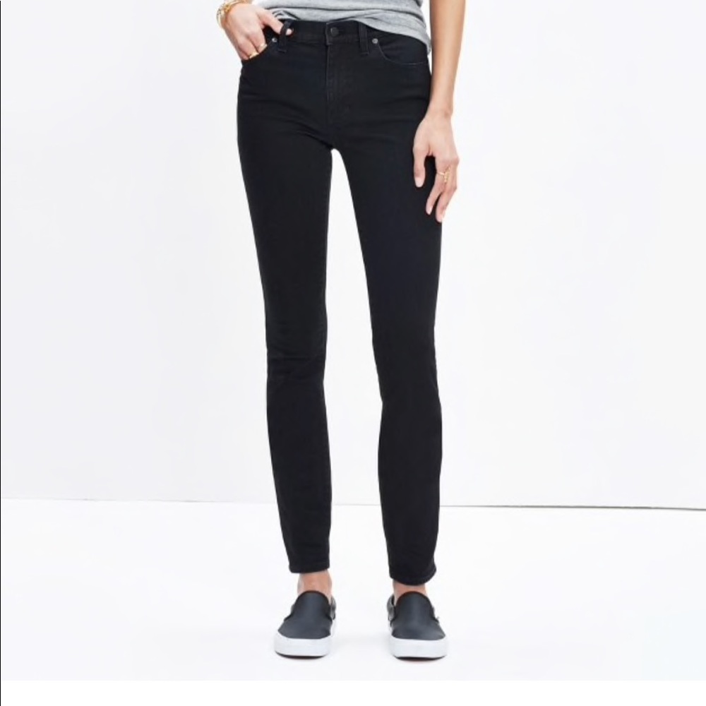 Madewell 9” high rise skinny jeans in black frost